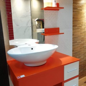 MUEBLE P/BAÑO, CUBA Y ESPEJO INCLUIDO.