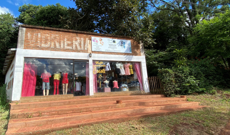 Salón Comercial - Hohenau